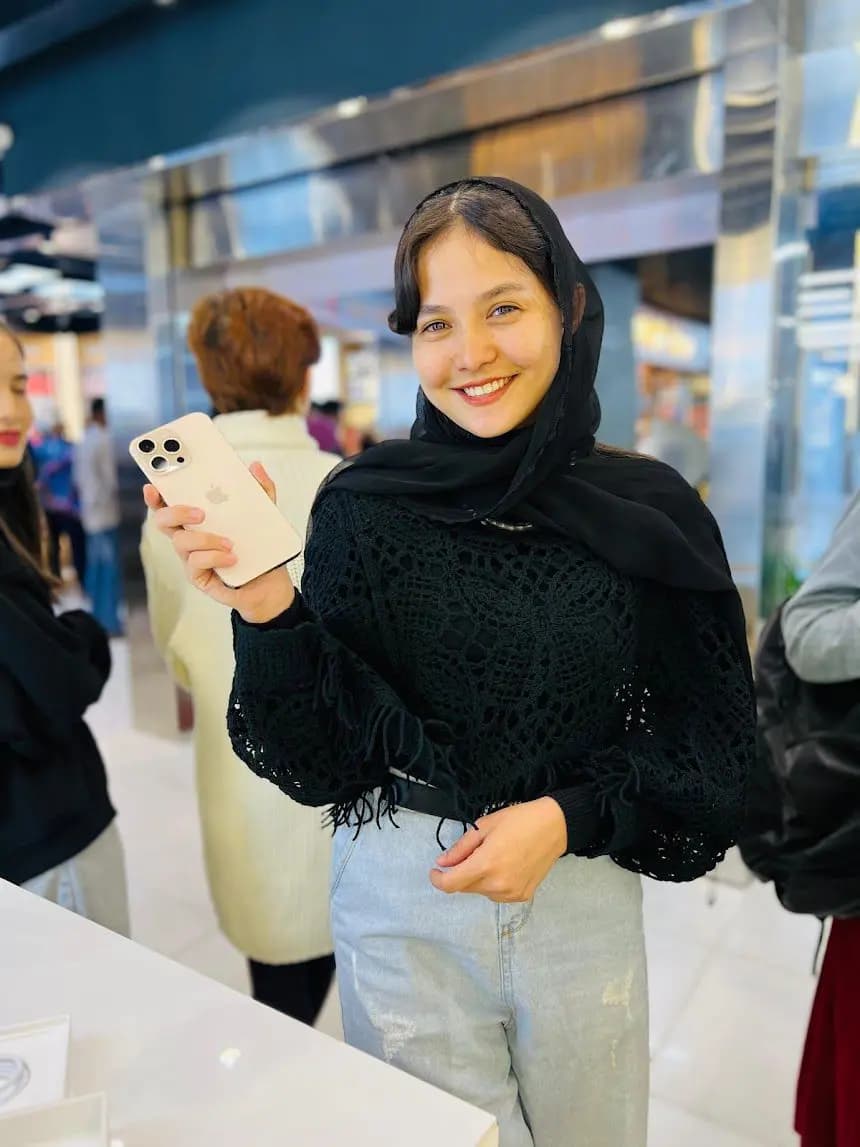 Dazzle Happy Customer