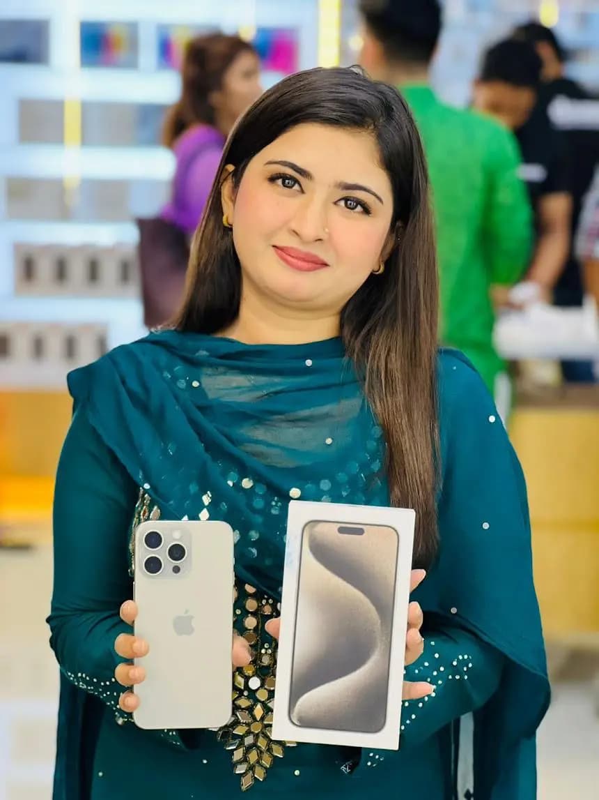 Dazzle Happy Customer